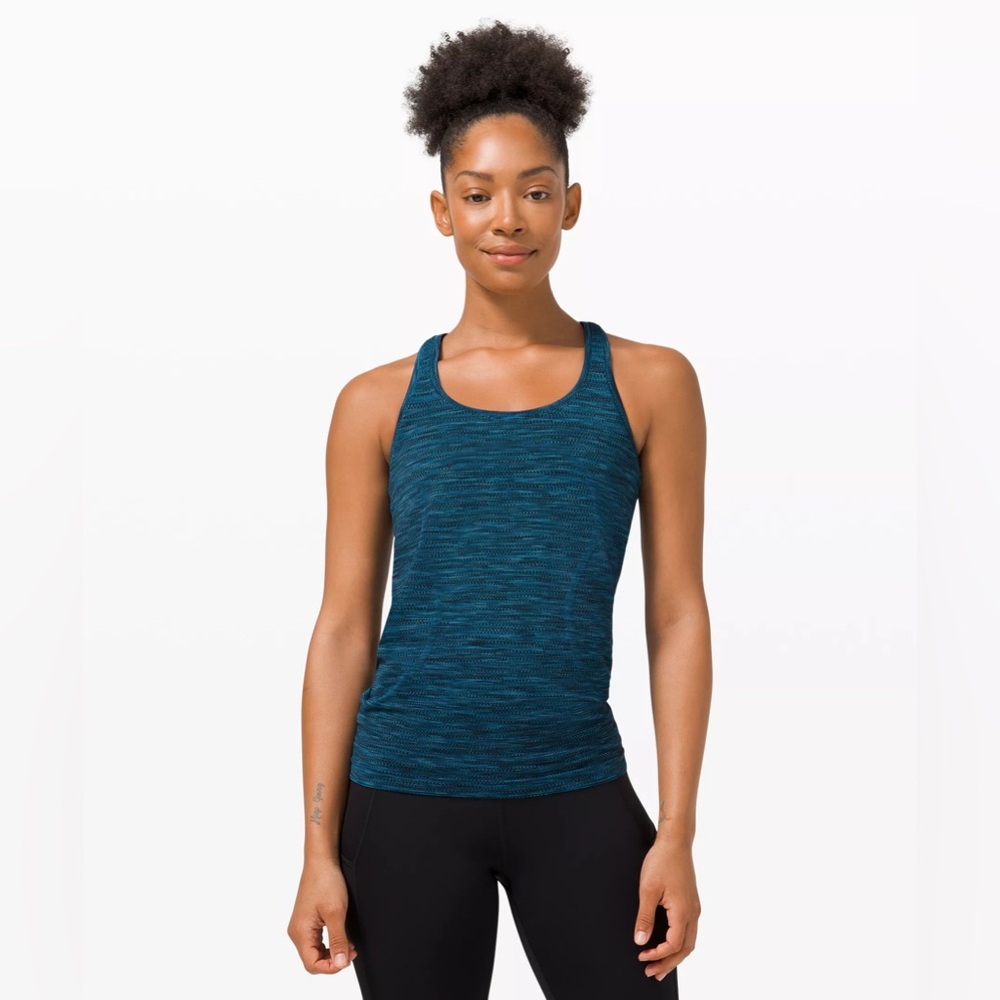 Lululemon Swiftly Tech Racerback sz 6
